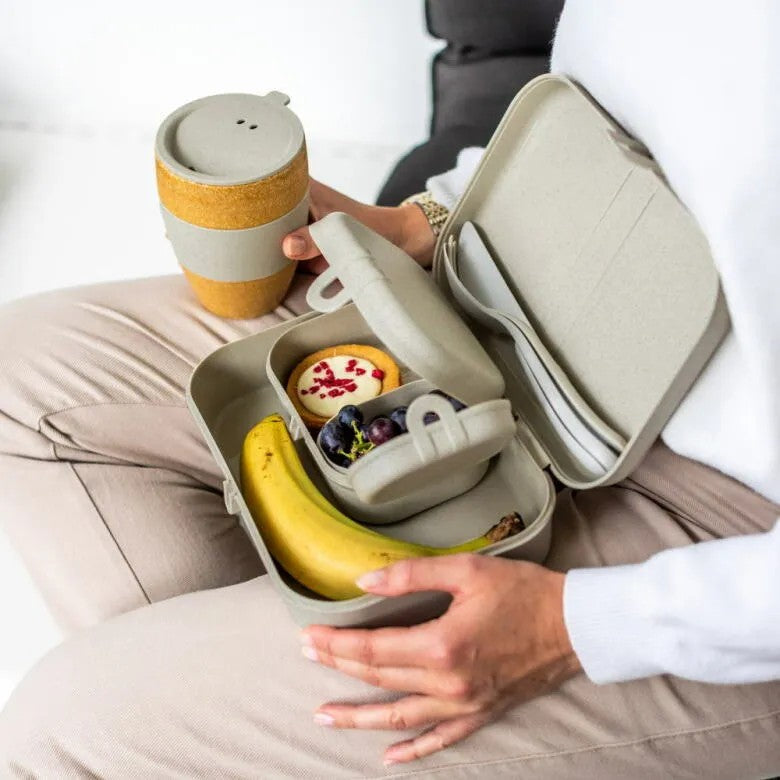 Koziol Pascal Ready Set med 3x lunchbox och bestick Beige