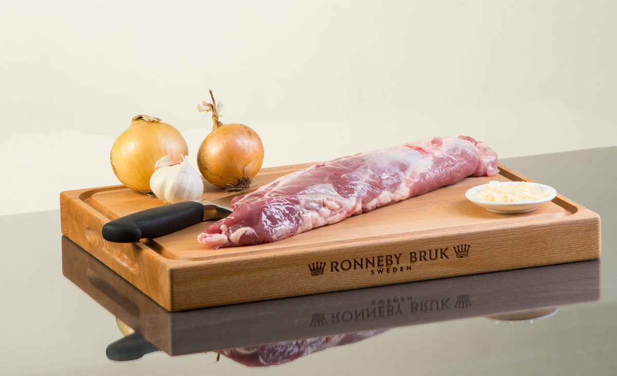 Ronneby Bruk Kockbräda 380x520x40 med köttsaftränna